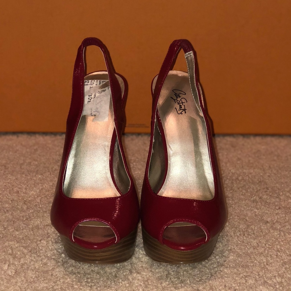 Cute Heels - Picture 3 of 5
